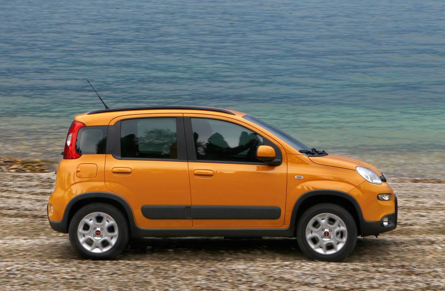  Fiat Panda Trekking 2012 года  (фото 17 из 50)